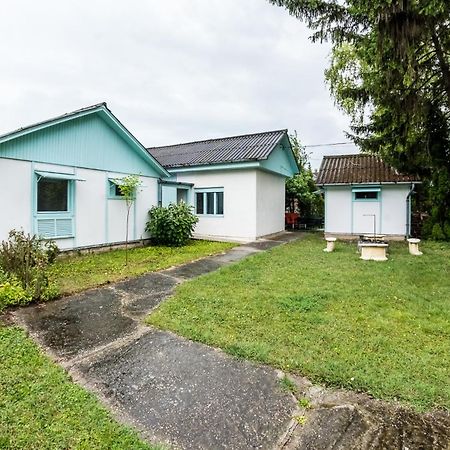 Penge Bungalók Balatonalmádi Eksteriør billede