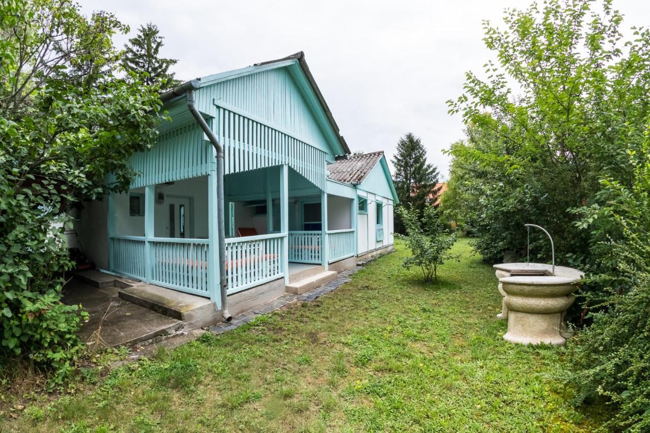 Penge Bungalók Balatonalmádi Eksteriør billede